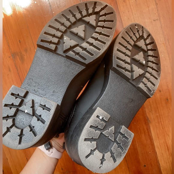 Black Chelsea Boots - Picture 2 of 3